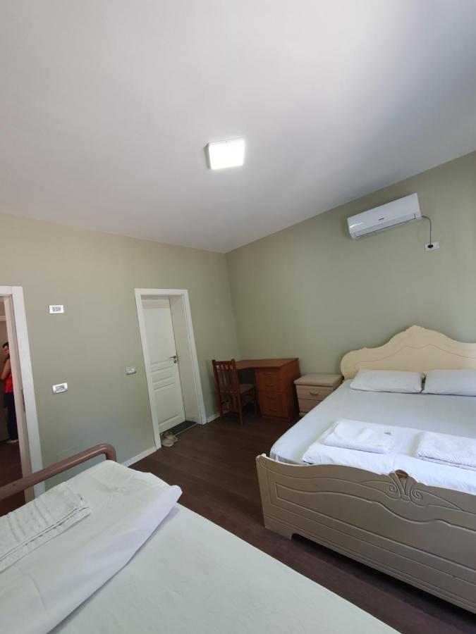 Klerichi Hotel Tirana Ruang foto