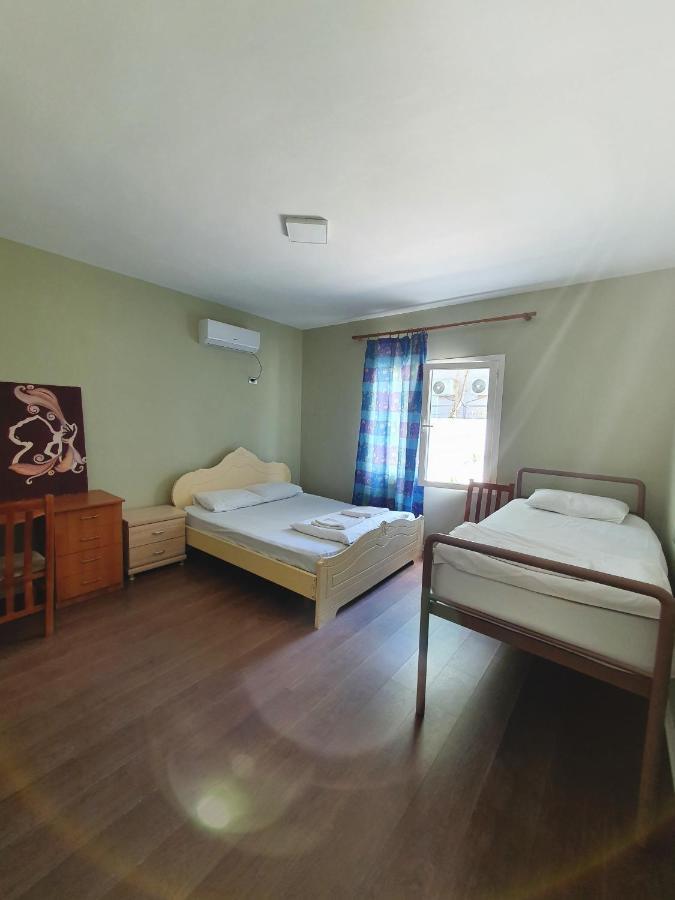 Klerichi Hotel Tirana Bagian luar foto